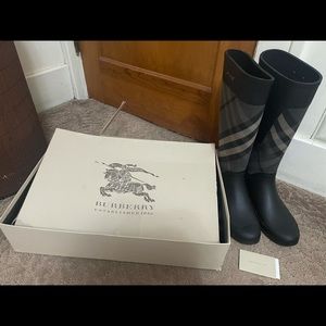 Authenticity Burberry rain boots